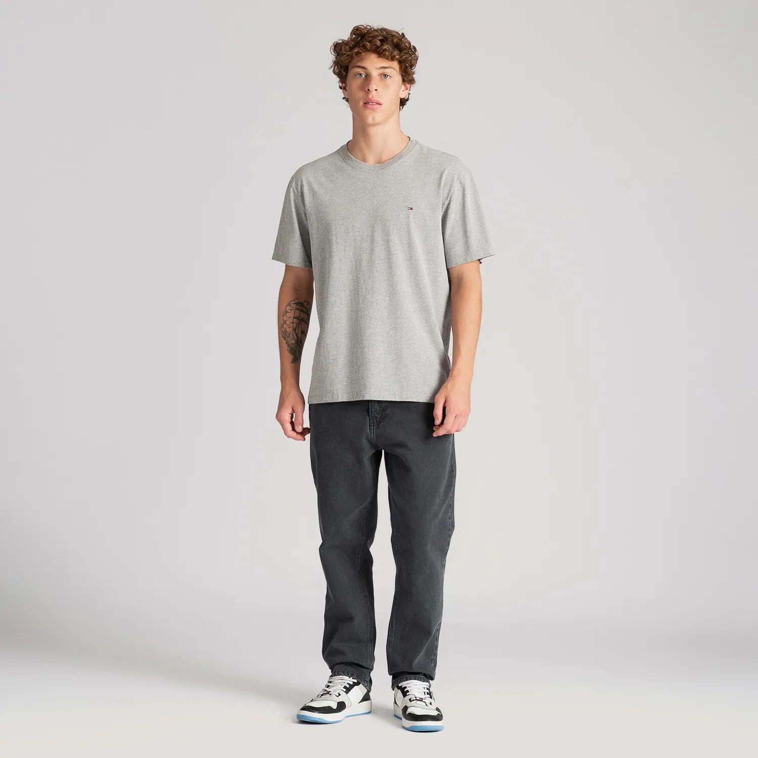 Classic Slim C-Neck T-Shirt   - Light Gray