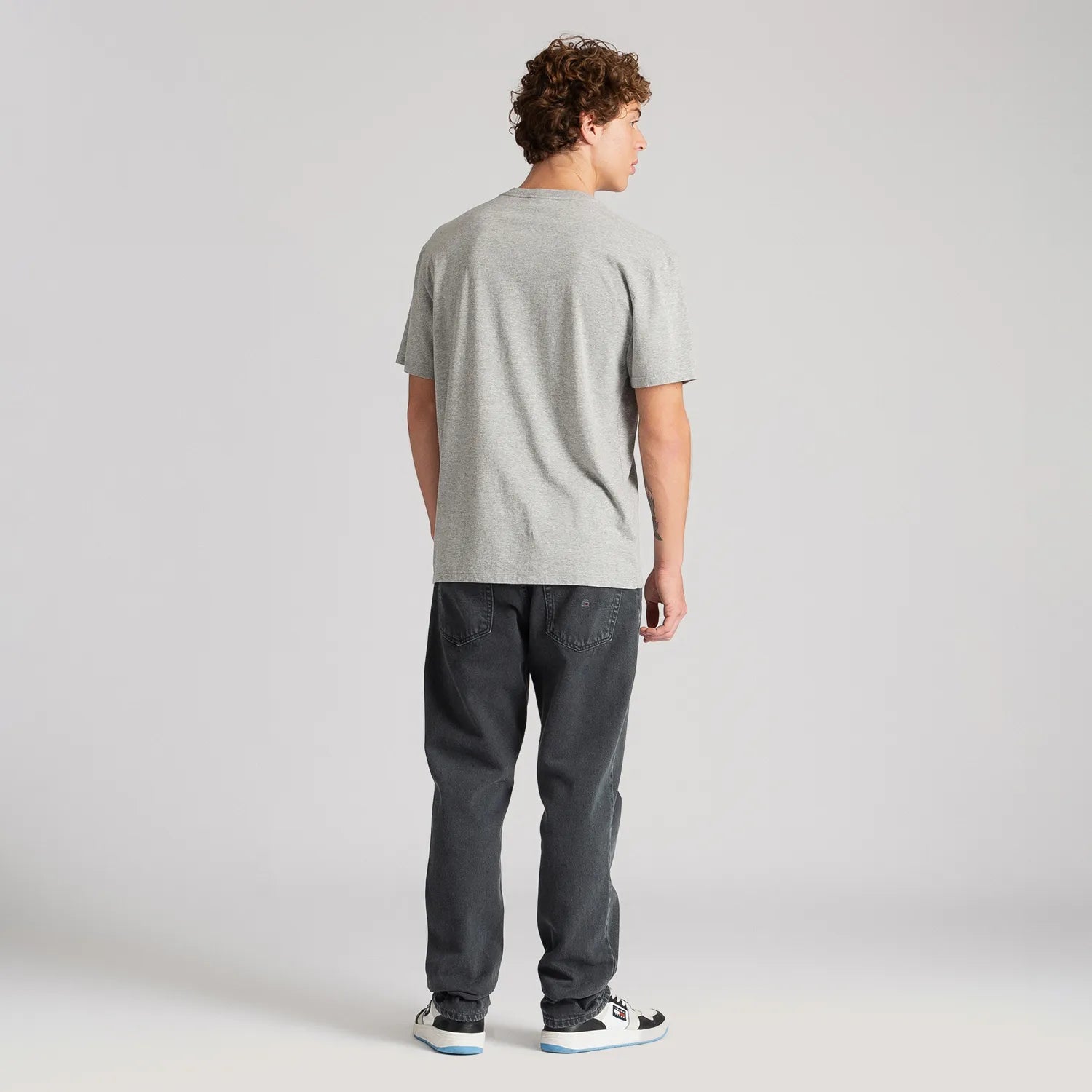 Classic Slim C-Neck T-Shirt   - Light Gray